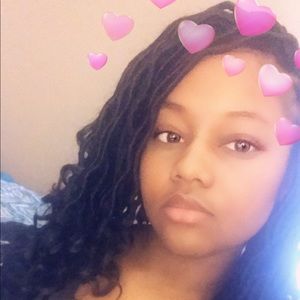 Meet your Posher, Ivory